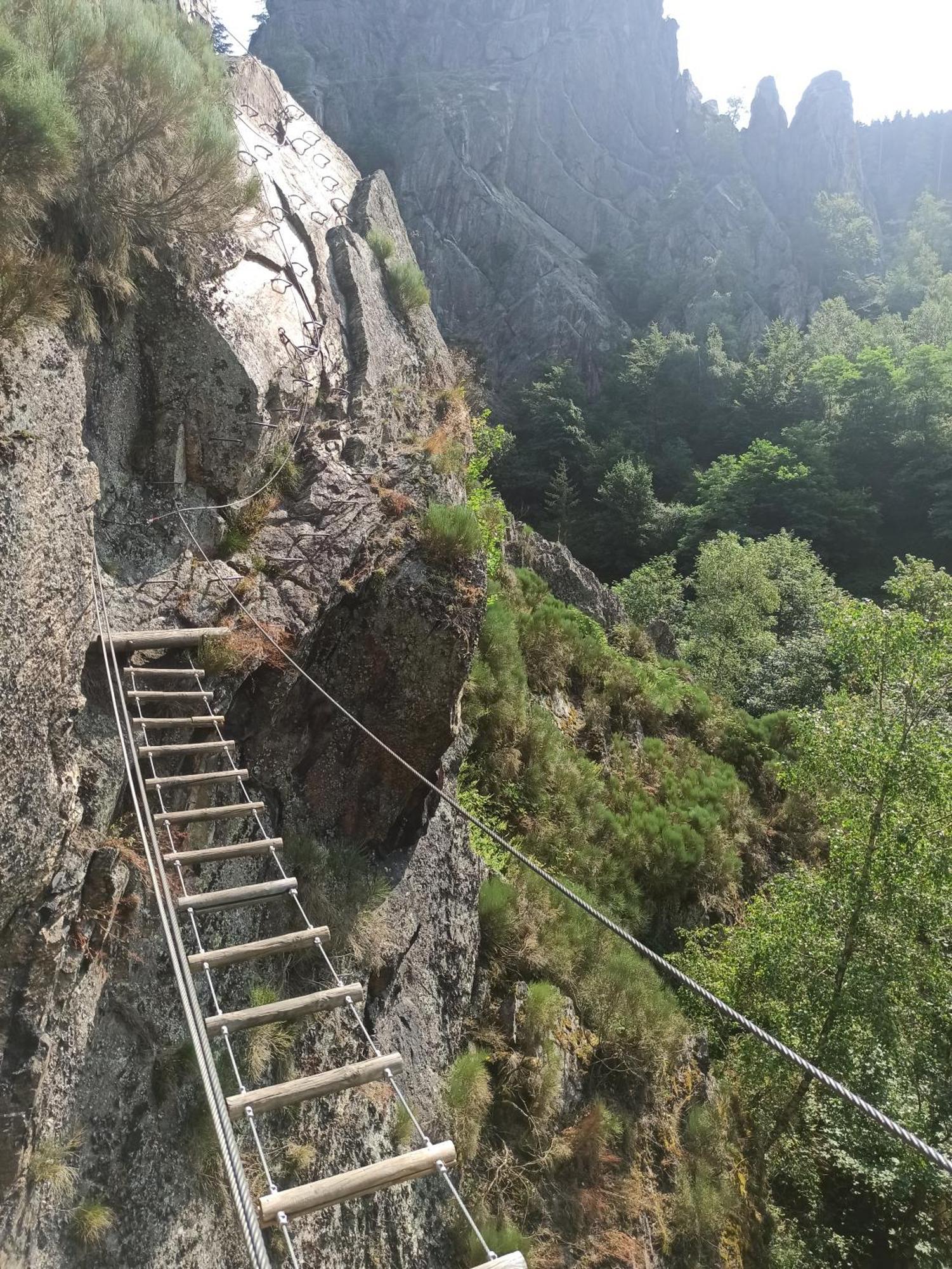 La Fortance Paradis Naturel - Proche De La Ville Planfoy 外观 照片